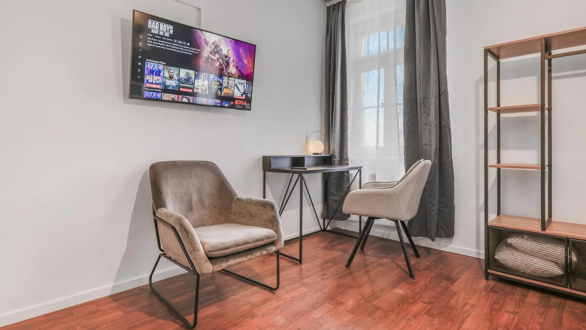Cruwzo - Modern Centrally Located Apartment With Parking Ingolstadt 0*,