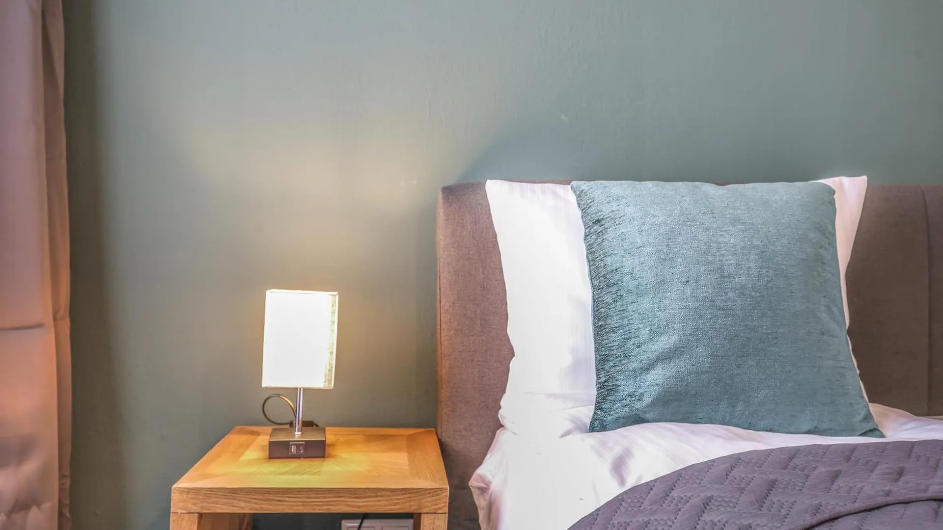 אינגולשטאט Cruwzo - Modern Centrally Located Apartment With Parking