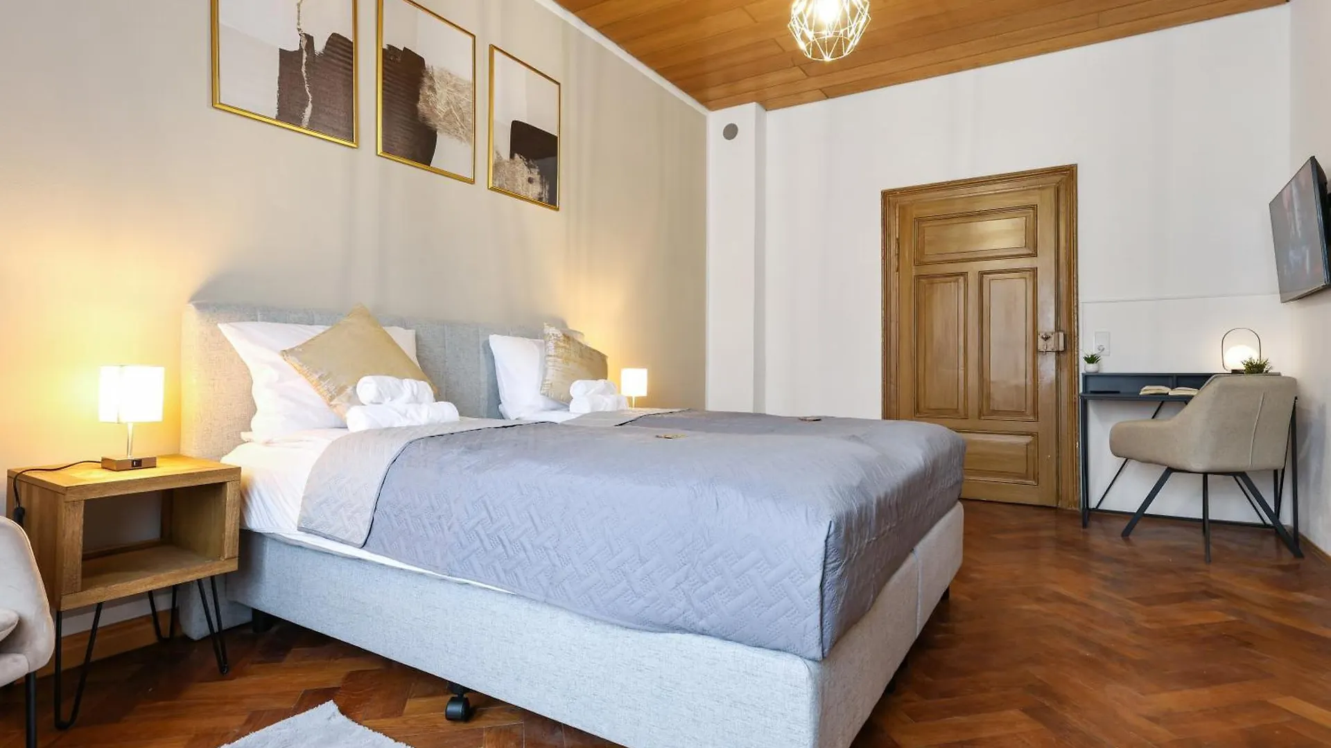 Cruwzo - Modern Centrally Located Apartment With Parking Ingolstadt Germany