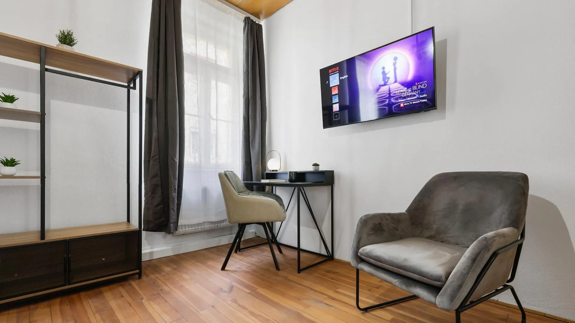 Cruwzo - Modern Centrally Located Apartment With Parking Ingolstadt