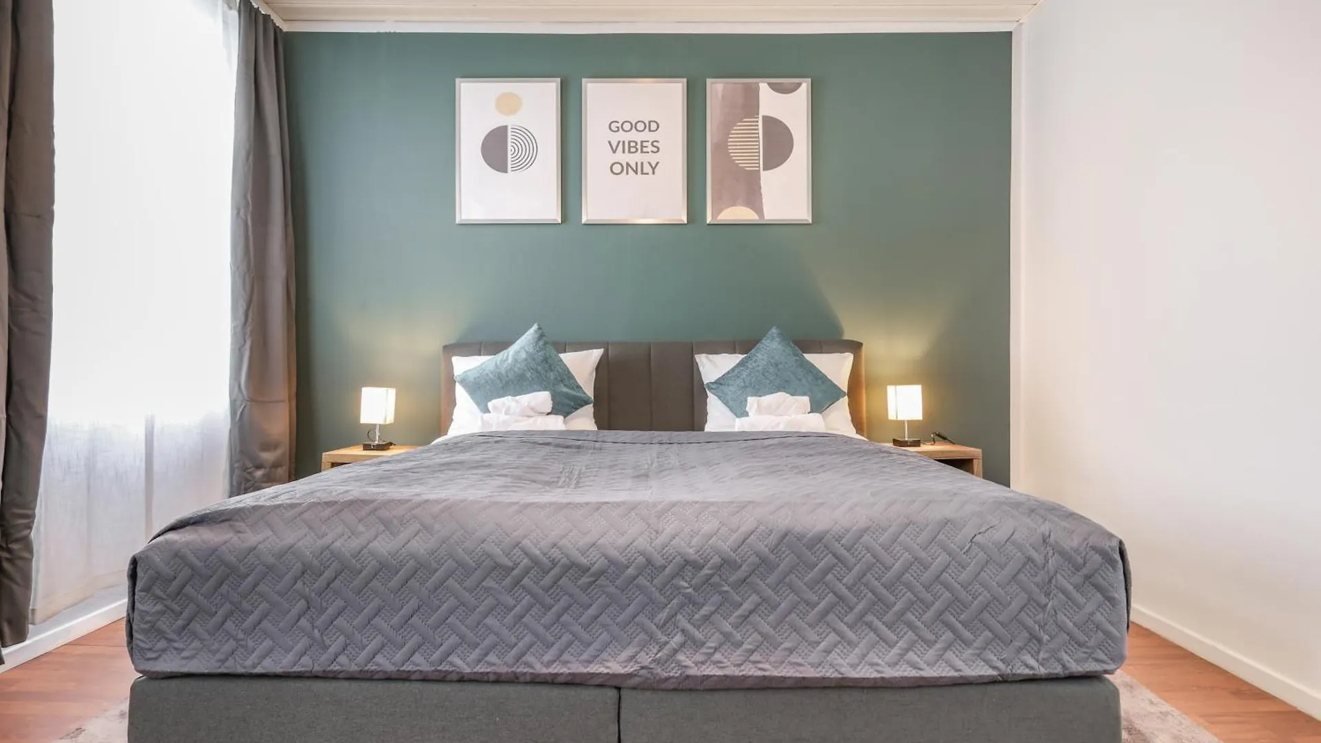 Cruwzo - Modern Centrally Located Apartment With Parking Ingolstadt Germany