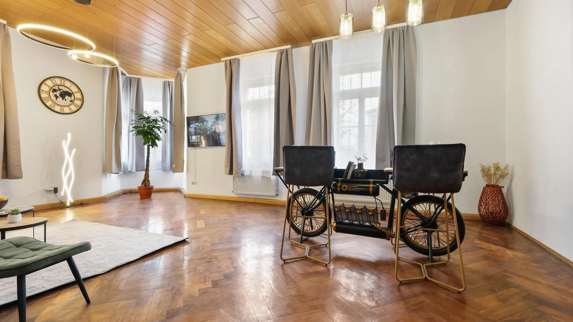 Cruwzo - Modern Centrally Located Apartment With Parking Ingolstadt