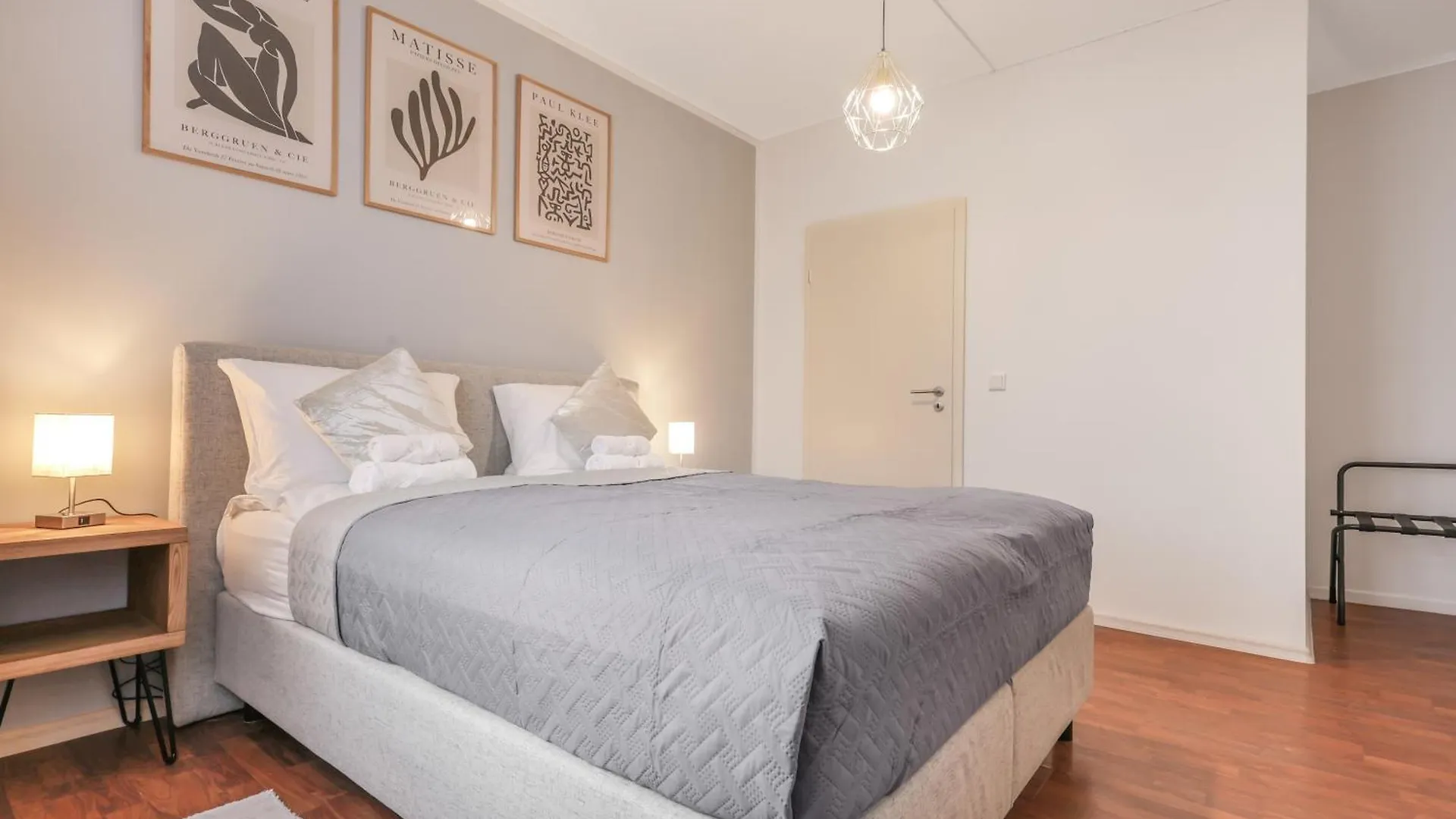 Cruwzo - Modern Centrally Located Apartment With Parking Ingolstadt Germany