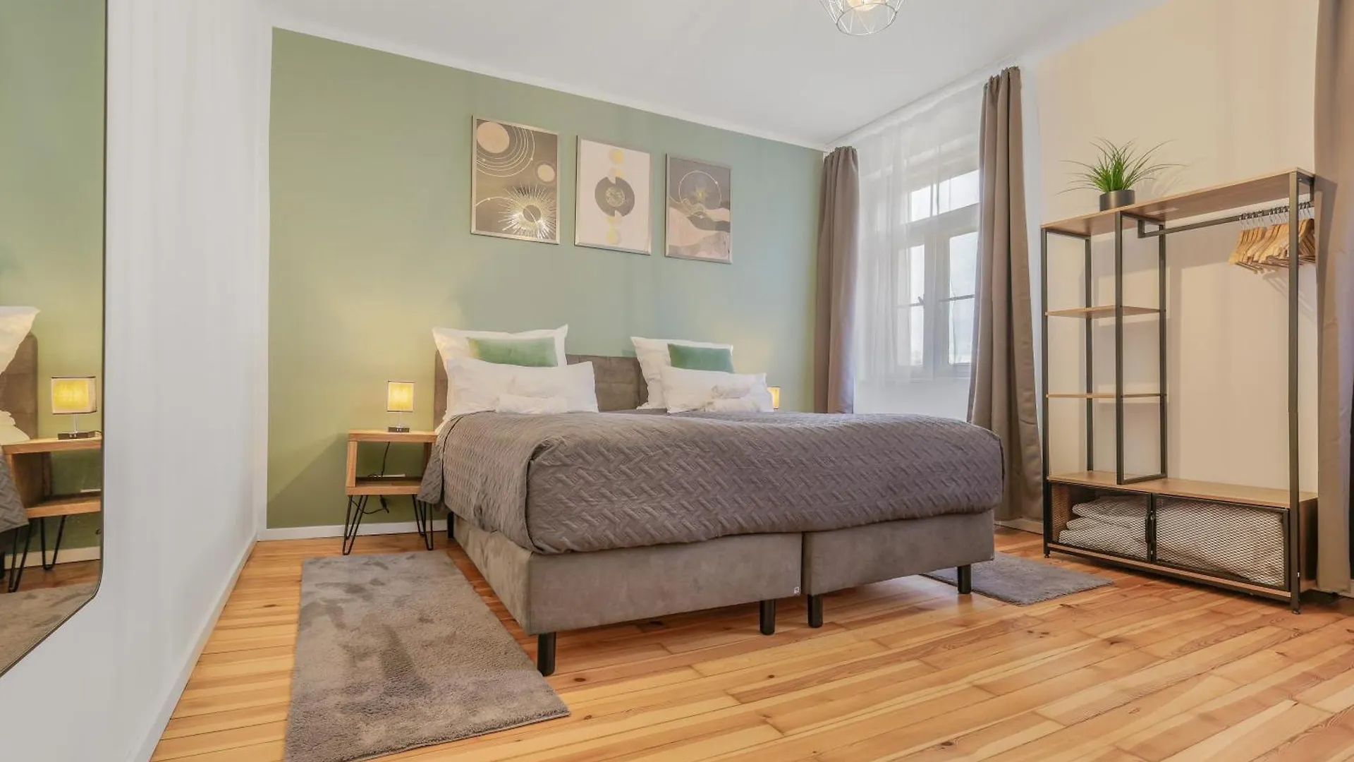 Cruwzo - Modern Centrally Located Apartment With Parking Ingolstadt 0*,  Germany
