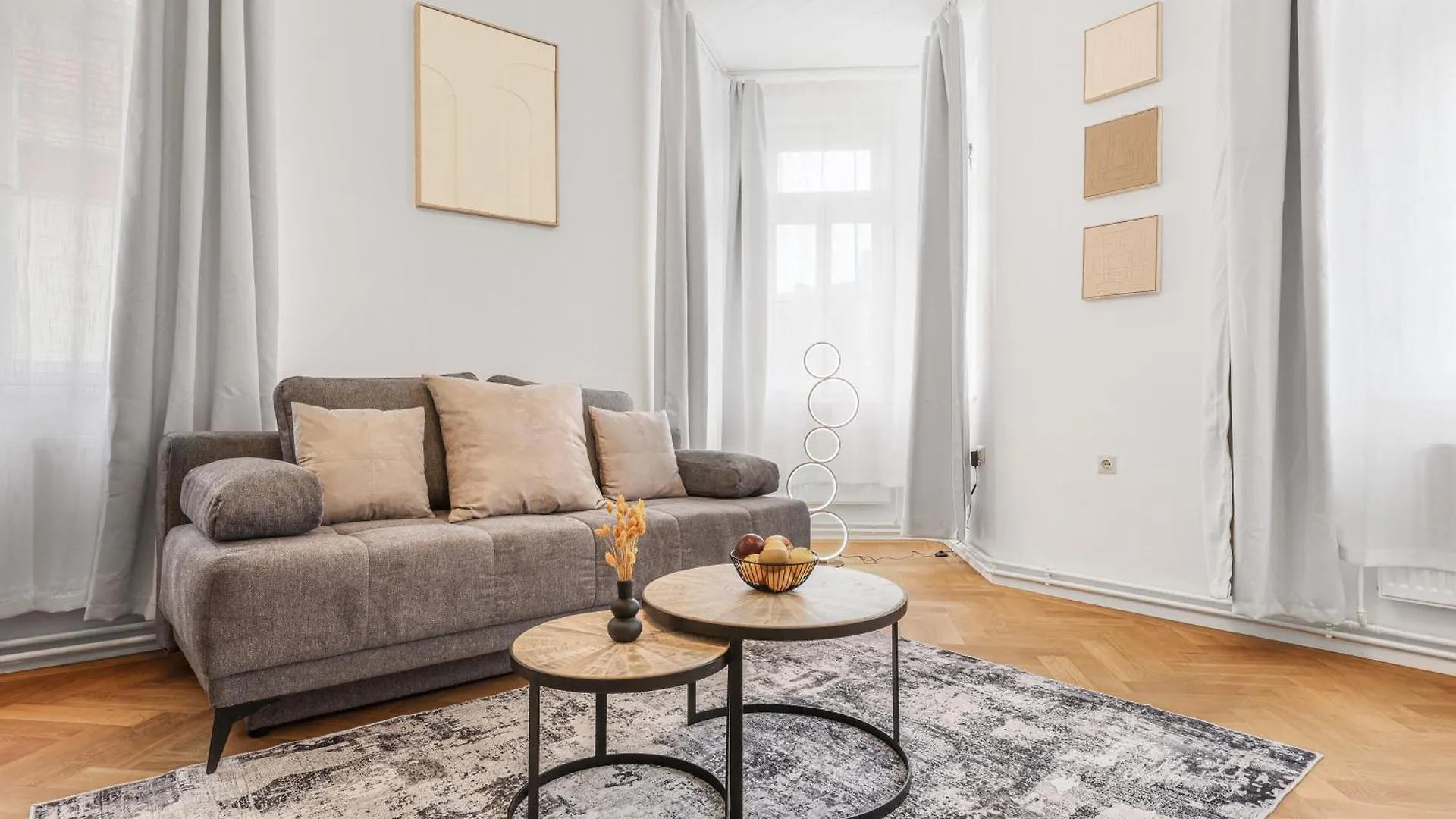 Cruwzo - Modern Centrally Located Apartment With Parking Ingolstadt