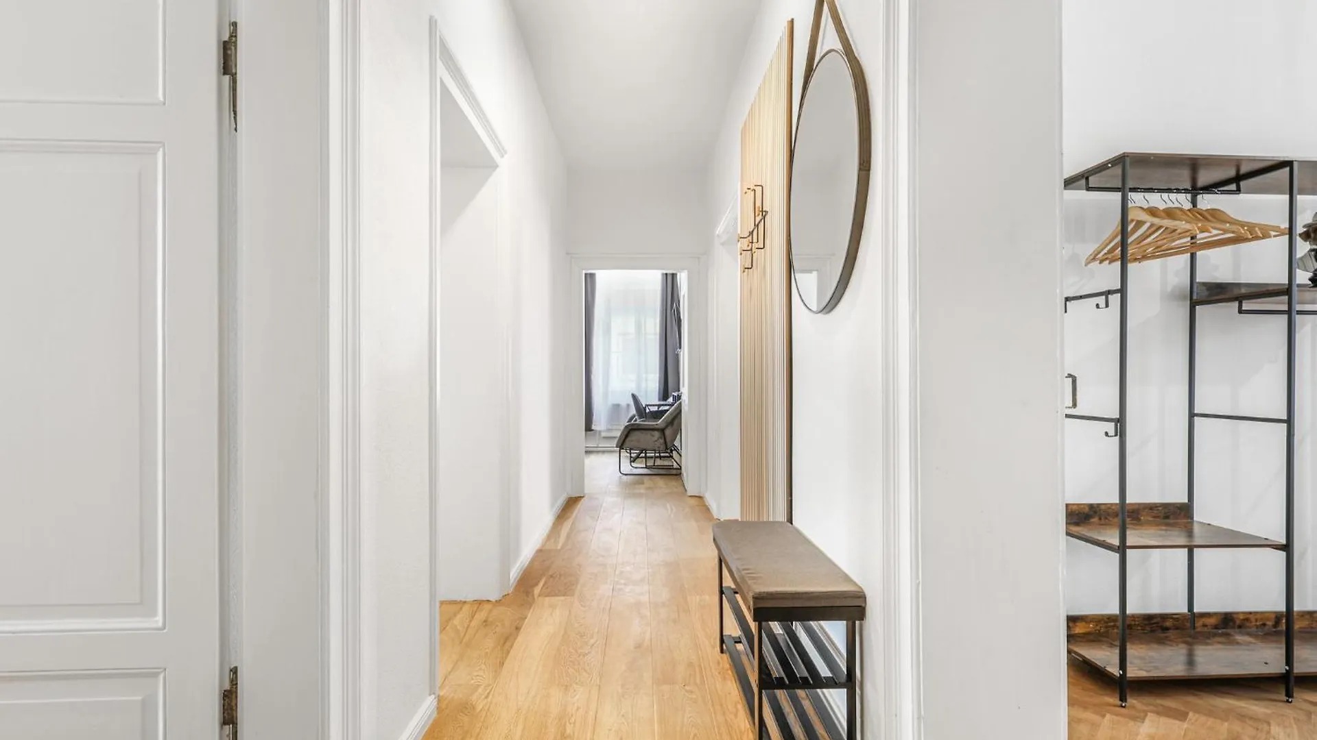 Cruwzo - Modern Centrally Located Apartment With Parking Ingolstadt