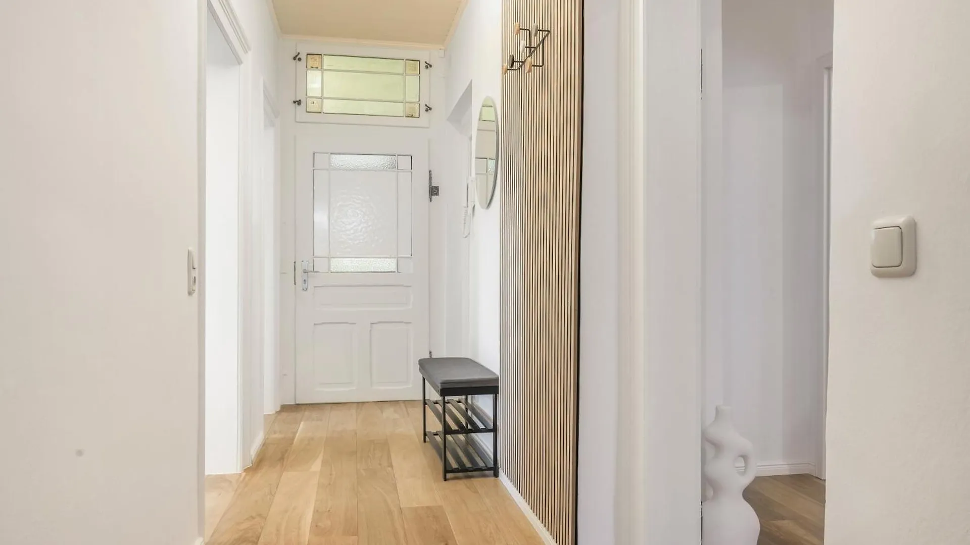 Cruwzo - Modern Centrally Located Apartment With Parking Ingolstadt