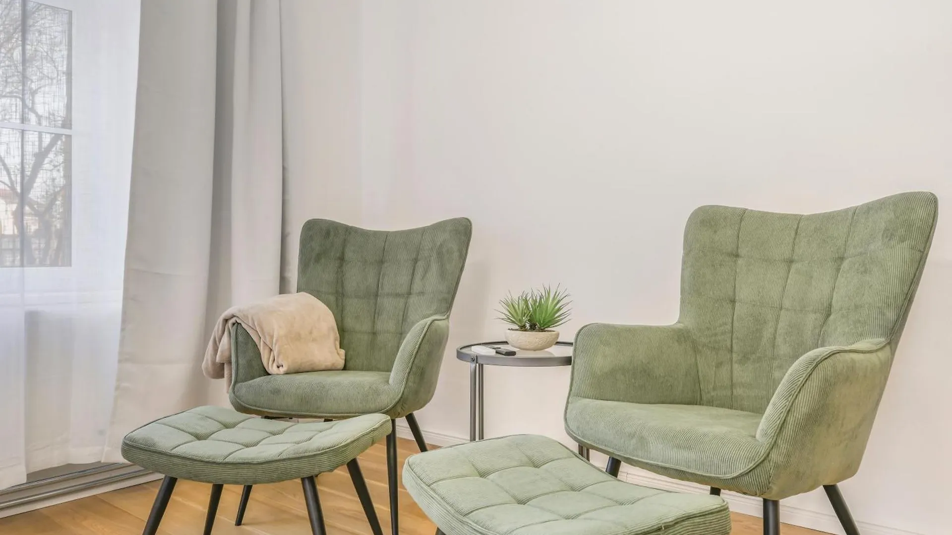 Cruwzo - Modern Centrally Located Apartment With Parking Ingolstadt