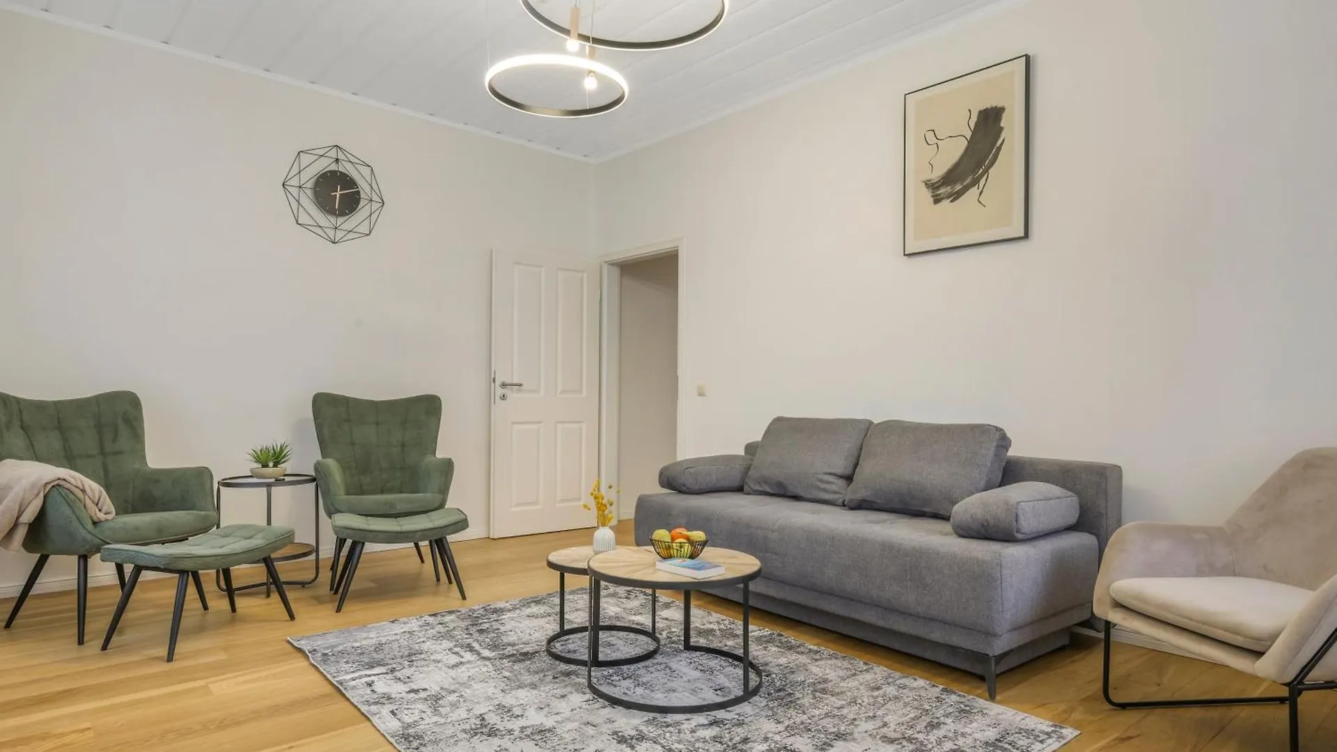 Cruwzo - Modern Centrally Located Apartment With Parking Ingolstadt