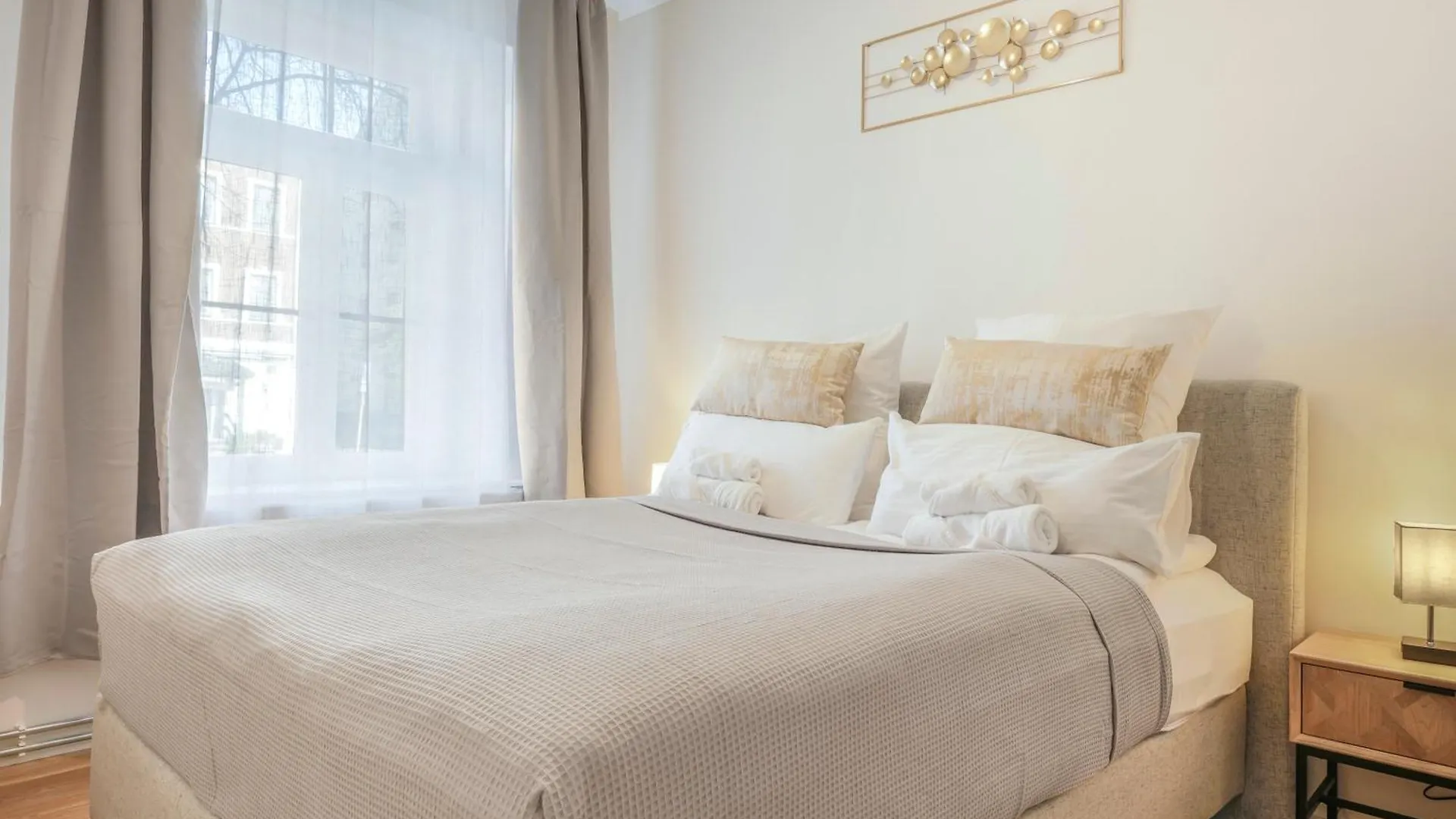 Cruwzo - Modern Centrally Located Apartment With Parking Ingolstadt Germany